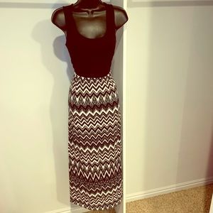 FADED GLORY black and white maxi dress size small